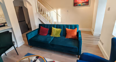 Recently Refurbished One Bedroom House With Garden