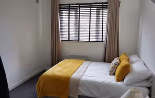 Cozy 1-Bed Flat in Croydon Sleeps 4 - Free Parking