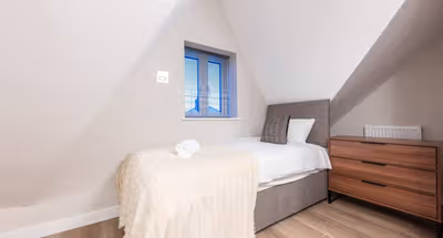 Luxurious 2BR | Cardiff Central | Free EV Charging