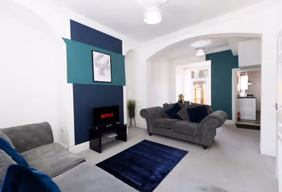 The Maple Haven – Spacious 3BR w/FREE Parking