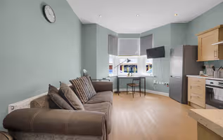 Spacious 1BR Home | City Center | Free Wifi