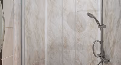 Spacious 1BR Home | City Center | Free Wifi