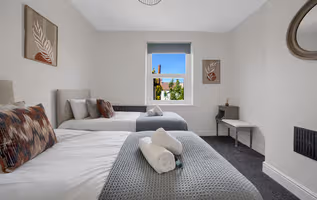 Chic & Modern - Cardiff Central House