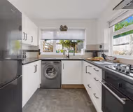 Chic & Modern - Cardiff Central House