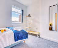 Modern 3-Bed Home Sleeps 6 with Parking & Fast WiFi Perfect for Contractors & Long Stays