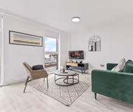 Modern 2BR Urban Nest In Salford, Manchester for 4