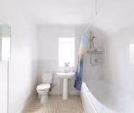 10 The Glen, Worthing BN13 2AB, UK