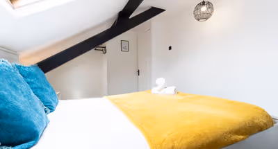 Spacious 4BR Home in Gateshead Sleeps 7 w/Parking