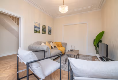 Spacious 6BR Family & Group Home with Garden & Parking | Yardley Wood, Birmingham