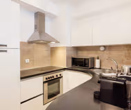 Holló Utca Serviced Apartment