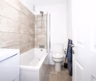 Coastal Charm 1BR Flat near the Sea Street Parking