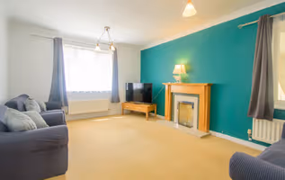 Group Retreat: Perfect Home with FREE Parking