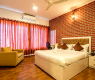Dutta Mandir Road Serviced Apartment