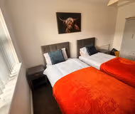 8 Farm End Cl - West Bromwich