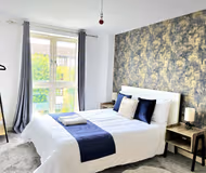 Modern 2 bed 2 bath in Bow