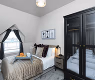 Market Street Apartment 4