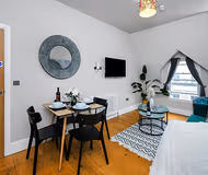 Market Street Apartment 4