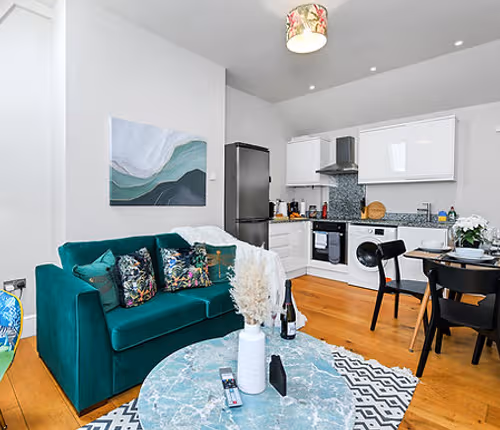 Market Street Apartment 4