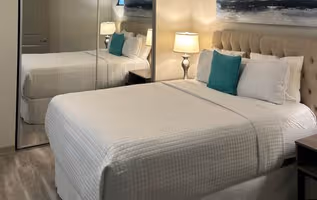 McKinnon St Apartment