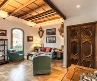 Authentic Roman Escape with Private Terrace & City views