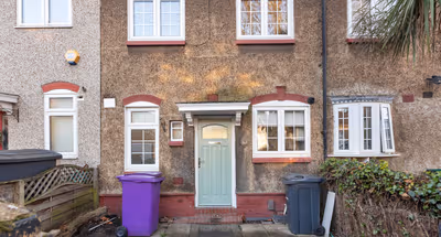 12 Hesperus Crescent