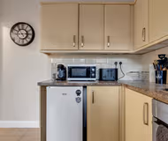 12 Hesperus Crescent