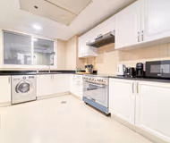 Abdullah Omran Taryam Street Serviced Apartment