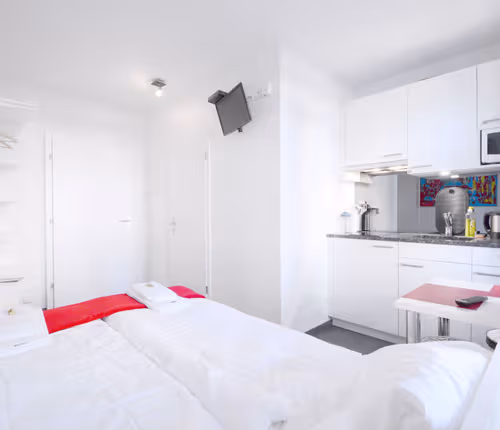 Station apartments