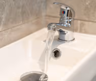 Spacious 4 Bed House sleep 7