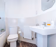 Driveway | Stylish 3Bedroom Home in Middleton