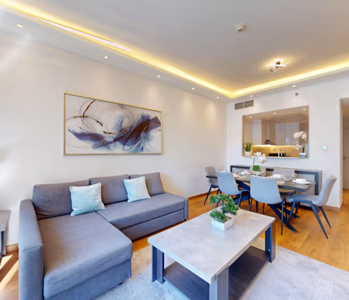 2 BR Apartment with Stunning Lake Views