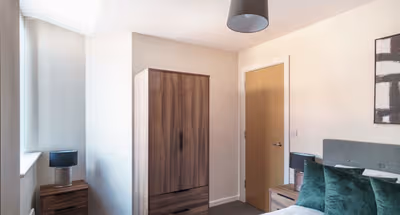 Apartment for 2 | Salford | All Amenities