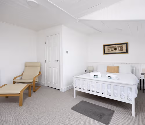 Immaculate Apartment | Historic Lincoln | Wi-Fi