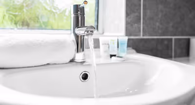 3 Bedroom House-Parking-Garden-Pool & Tennis Table