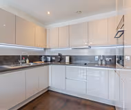Luxury 3 Bed 2 Bath Flat