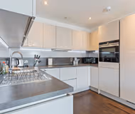 Luxury 3 Bed 2 Bath Flat