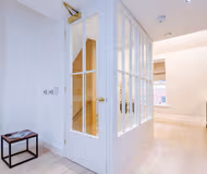 Luxury 4-Storey Townhouse - Private Rooftop - City Centre