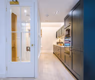 Luxury 4-Storey Townhouse - Private Rooftop - City Centre