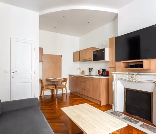 Rue Médéric Serviced Apartment