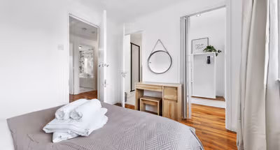 Luxury 4 Bedroom Townhouse in London