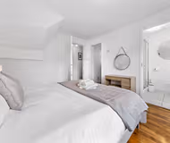 Luxury 4 Bedroom Townhouse in London