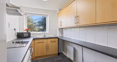 Bright Spacious 2BR Birmingham Retreat FREE Parking