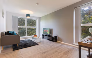 Bright Spacious 2BR Birmingham Retreat FREE Parking