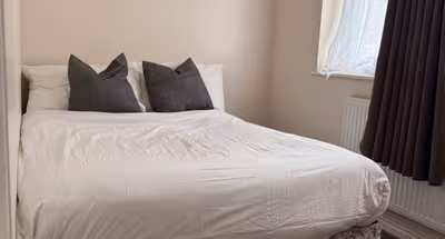 Spacious 3BR Haven in Tilbury with Free Parking