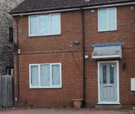 Spacious 3BR Haven in Tilbury with Free Parking