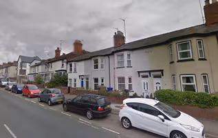 Central Mill Hill Home – Spacious 4BR Free Parking