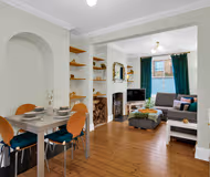 2 bedroom house near Canary Wharf with garden