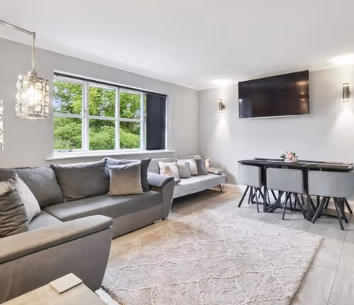 Alexandra Gardens 2BR