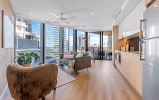Queen St Serviced Apartments
