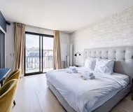 2-Bedroom on Avenue Victor Hugo